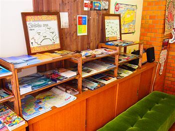 Albergue J-hoppers Hiroshima Guesthouse