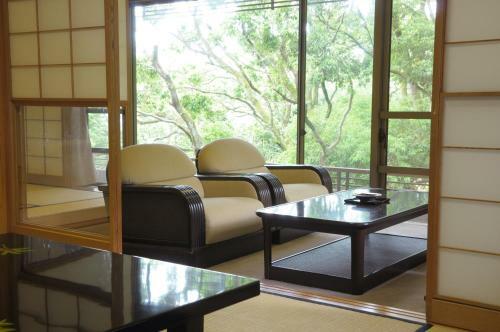 Isuzu Hotel