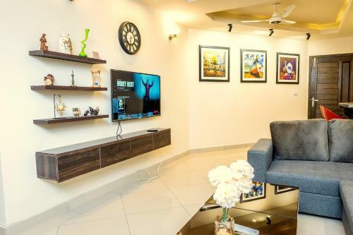 Two Bedroom Deluxe Apartment In Bahria Town