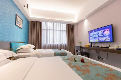 New Century Hotel