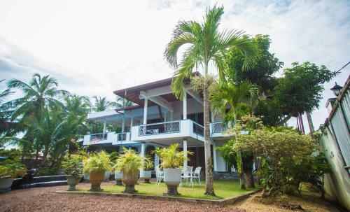 Hostal Sanda Hiru Villa