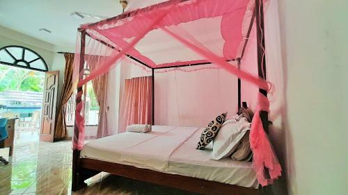 Bed & Breakfast Dilu River Villa