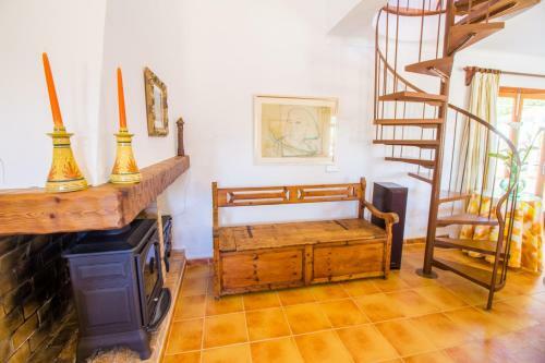 Cozy Chalet With Wifi And A / C