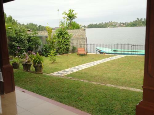 Bed & Breakfast Sapara River Guest