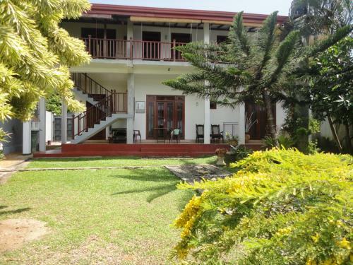 Bed & Breakfast Sapara River Guest