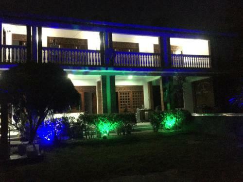 Hostal Little Paradise Guest House