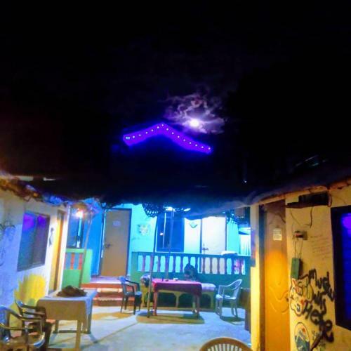 Hostal Aramboliciousnest