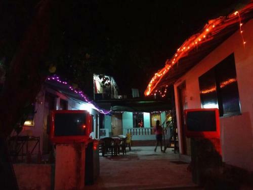 Hostal Aramboliciousnest