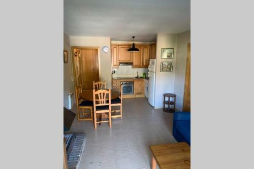 Apartamento A Pie de Pistas de Espot Zz House