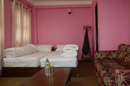 Hostal The Nest