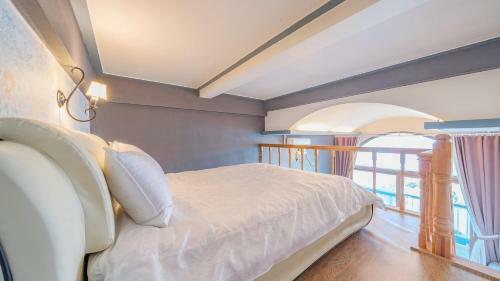 White Beach Pension