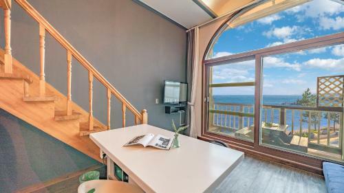 White Beach Pension