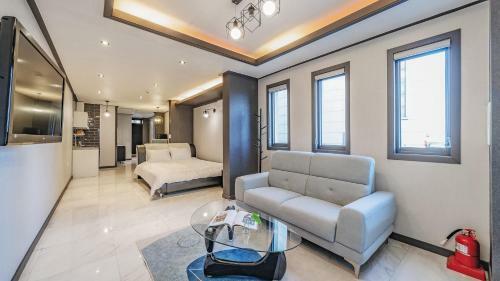White Beach Pension