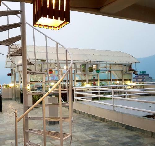 Hotel Kunja
