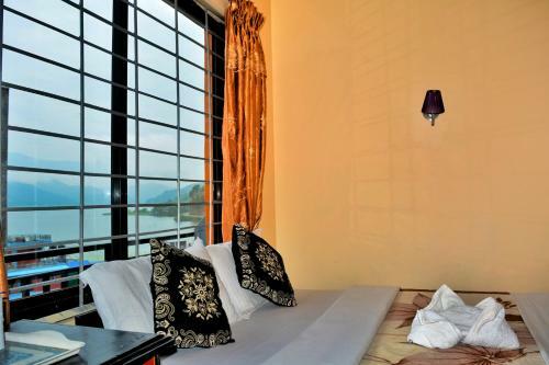 Hotel Direction Pokhara