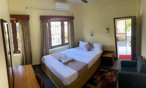 Hotel Blue Magnet