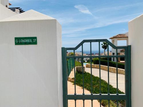 Apartamento Balcon de Sierra Cortina! Panoramic Sea View !