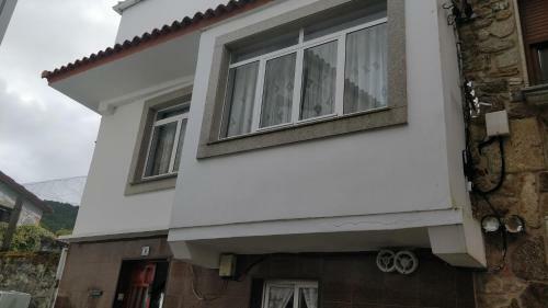 Casa Familiar Con Barbacoa