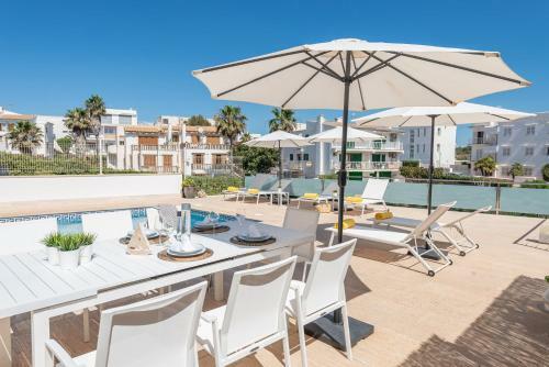 New! Stunning Villa With Sea View, Pool, Sauna And Jacuzzi