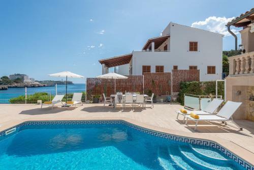 New! Stunning Villa With Sea View, Pool, Sauna And Jacuzzi