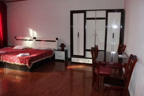 Pekin Hotel
