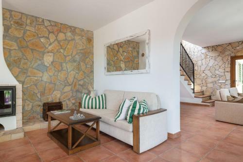 Beautiful Villa Puig Des Call For 18 Guests With Pool