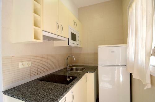 Apartaments Flomar 1-2