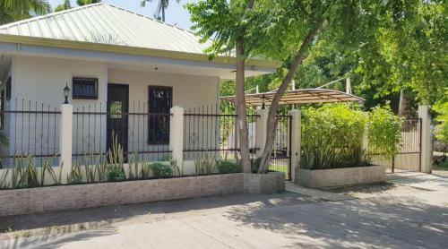 Hostal Marino Bungalows