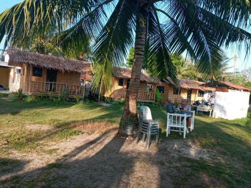 Hotel Hutkins Beach