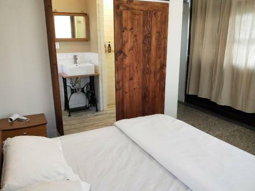 Hostal H. 1967