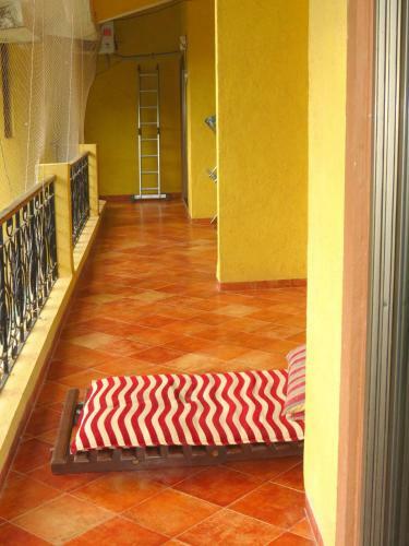 06) Spacious Luxurious Penthouse Apartment Sleeps 7 & Wifi