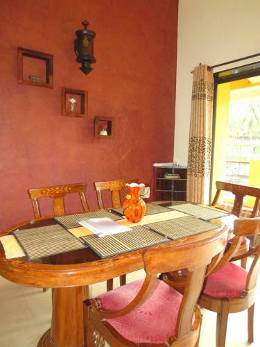 06) Spacious Luxurious Penthouse Apartment Sleeps 7 & Wifi