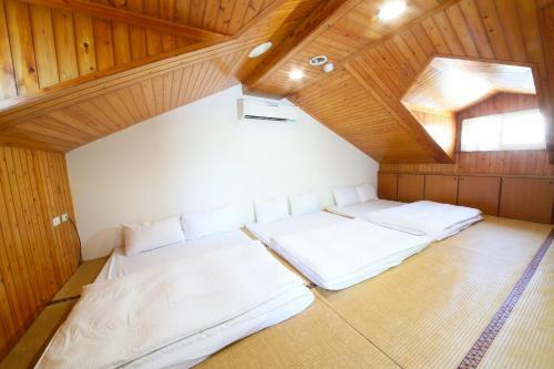 Dong Shan He B&B