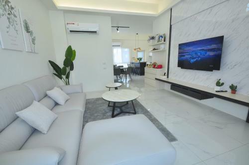 M2 Villa