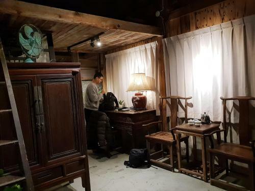 Gu Yi Art Studio