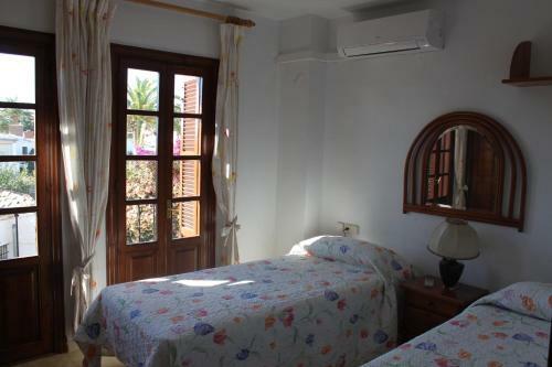 Adosado Junto A Mar