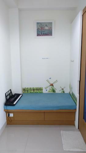 Elder Wheelchair B&B