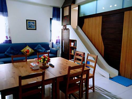 Elder Wheelchair B&B