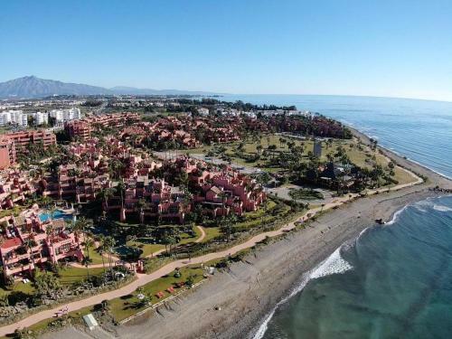 Marina Luxury Apartment
