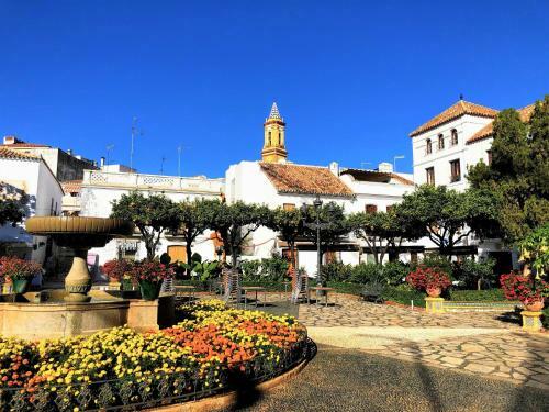 Estepona Seafront Apartment