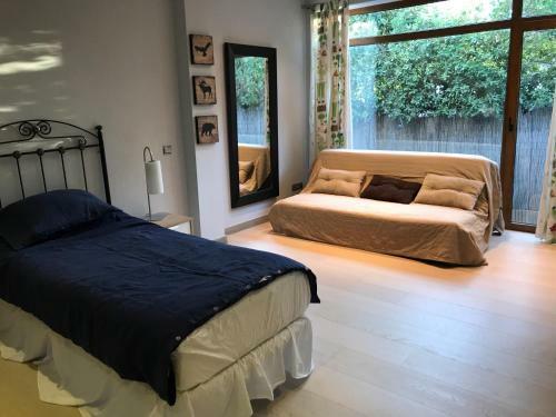 Modern 3 Bed Beach Side Private Villa