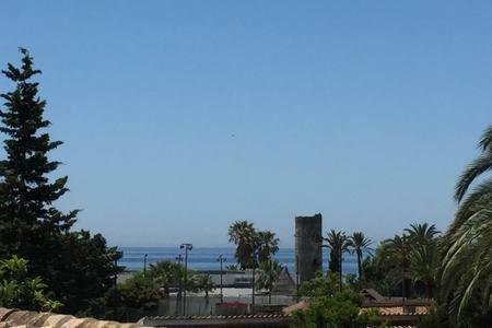 Modern 3 Bed Beach Side Private Villa