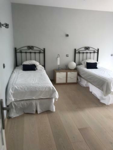 Modern 3 Bed Beach Side Private Villa