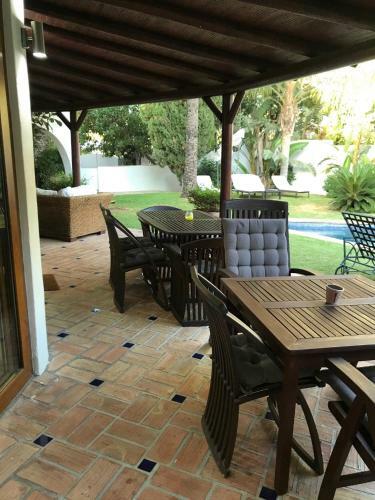 Modern 3 Bed Beach Side Private Villa
