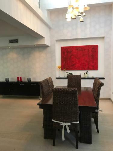 Modern 3 Bed Beach Side Private Villa