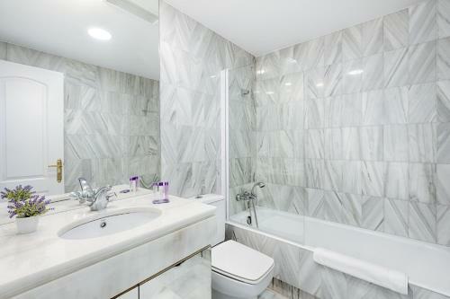 Apartamento Hanami Alcazaba Beach Front Sea View