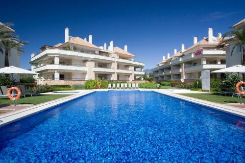 Heaven Beach Apartments, Apt 402