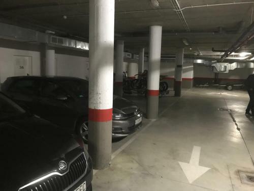 Seaview Luxury Penthouse Apartment 24 Hour Security And Underground Parking