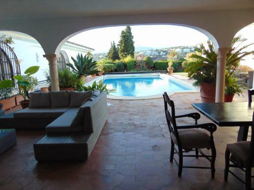 Villa Casa Michael - El Paraiso, Marbella