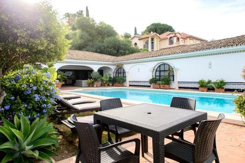 Villa Casa Michael - El Paraiso, Marbella